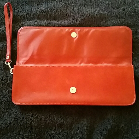 Purses - Picture 2 of 3